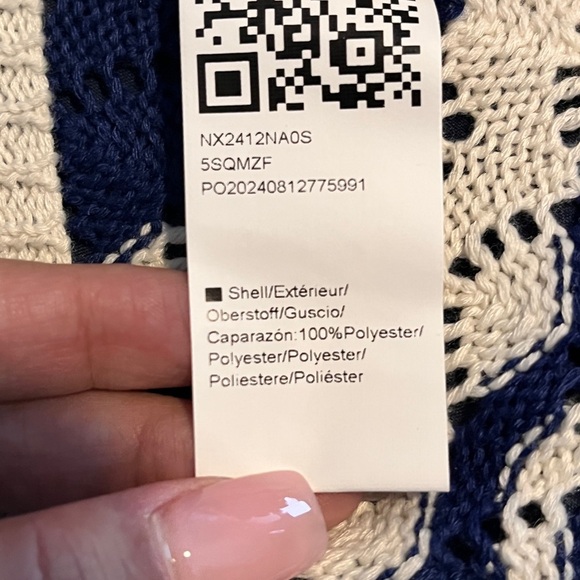 Selfie Leslie Maysah Navy and White Knit Button Up Vest - Picture 8 of 9